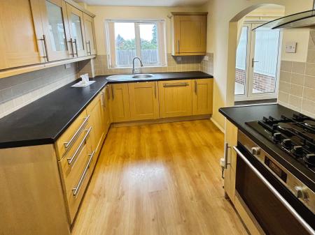 3 bedroom Detached house for sale in Longbow Close, Stretton, Burton-on-Trent, DE13