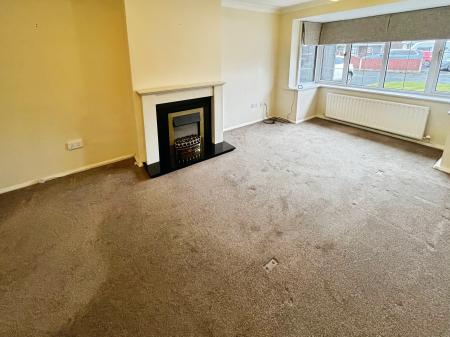 3 bedroom Detached house for sale in Longbow Close, Stretton, Burton-on-Trent, DE13