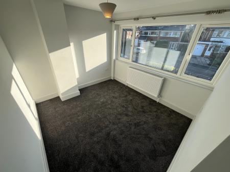 3 bedroom Semi-detached house to let in Willow Drive, Swadlincote, Newhall, DE11