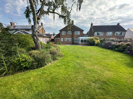4 bedroom Detached house for sale in Chestnut Way, Repton, DE65