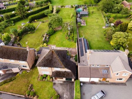4 bedroom Detached house for sale in Chestnut Way, Repton, DE65