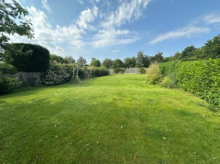 4 bedroom Detached house for sale in Chestnut Way, Repton, DE65
