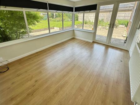 4 bedroom Detached house for sale in Chestnut Way, Repton, DE65