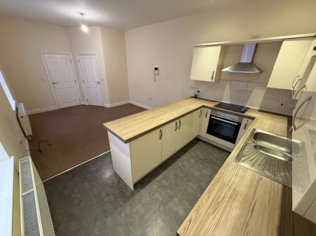 1 bedroom Flat to let in Station Street, Burton-On-Trent, DE14