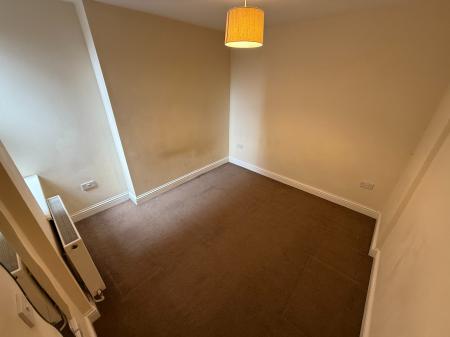 1 bedroom Flat to let in Station Street, Burton-On-Trent, DE14