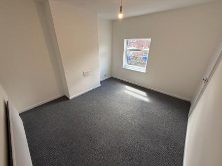 3 bedroom Semi-detached house to let in Rosliston Road, Burton-On-Trent, DE15