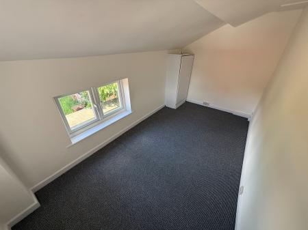 3 bedroom Semi-detached house to let in Rosliston Road, Burton-On-Trent, DE15