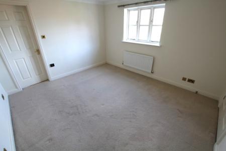 5 bedroom Detached house to let in Shakespeare Meadows, Repton, DE65