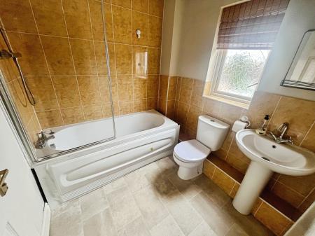 3 bedroom Detached house for sale in Clays Lane, Branston, Burton-on-Trent, DE14