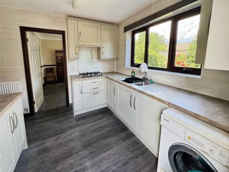 3 bedroom Detached house for sale in Ivy Grove, Burton-on-Trent, DE13
