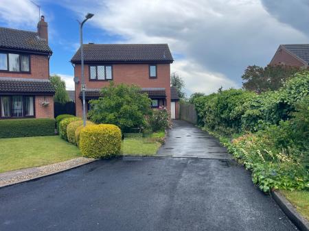 12 Ivy Grove Off Rolleston Road