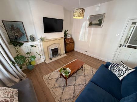 2 bedroom Terraced House to let in Brizlincote Street, Burton-On-Trent, DE15