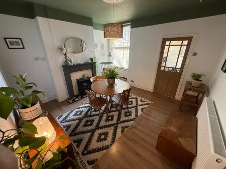 2 bedroom Terraced House to let in Brizlincote Street, Burton-On-Trent, DE15