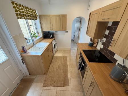 2 bedroom Terraced House to let in Brizlincote Street, Burton-On-Trent, DE15