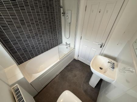 3 bedroom Semi-detached house to let in Horninglow Road, Burton-On-Trent, DE14