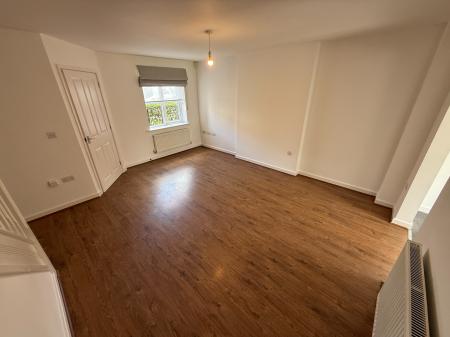 3 bedroom Semi-detached house to let in Horninglow Road, Burton-On-Trent, DE14