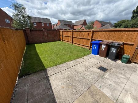 3 bedroom Semi-detached house to let in Horninglow Road, Burton-On-Trent, DE14