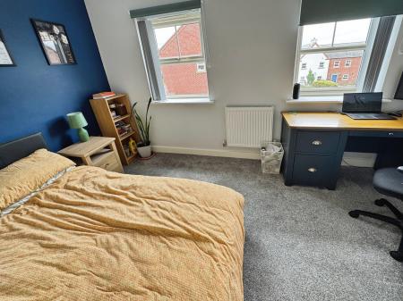 2 bedroom Semi-detached house for sale in Rowan Drive, Midway, Swadlincote, Derbyshire, DE11