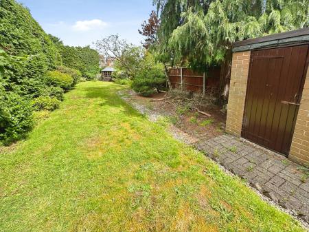 3 bedroom Detached house for sale in Burton Road, Branston, Burton-on-Trent, DE14