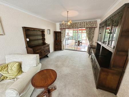 3 bedroom Detached house for sale in Burton Road, Branston, Burton-on-Trent, DE14
