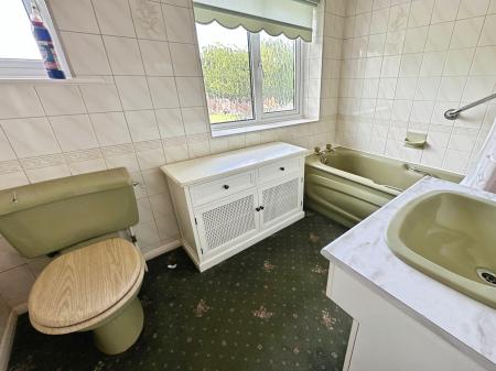 3 bedroom Detached house for sale in Burton Road, Branston, Burton-on-Trent, DE14