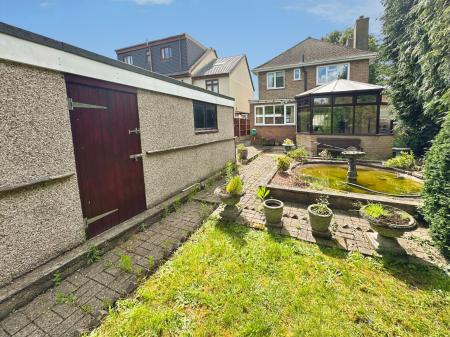 3 bedroom Detached house for sale in Burton Road, Branston, Burton-on-Trent, DE14