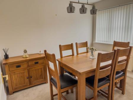 3 bedroom Detached house for sale in Mason Crescent, Swadlincote, Derbyshire, DE11