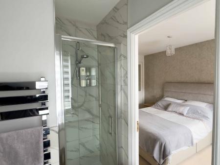 3 bedroom Detached house for sale in Mason Crescent, Swadlincote, Derbyshire, DE11