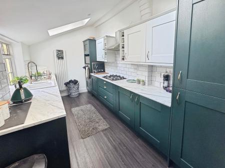 3 bedroom Town house for sale in Horninglow Street, Burton-on-Trent, DE14