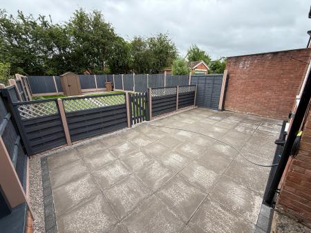 3 bedroom Semi-detached house to let in Heron Drive, Woodville, DE11