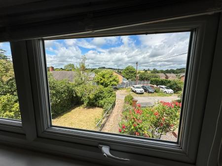 2 bedroom Cottage for sale in Nelson Street, Winshill, Burton-on-Trent, DE15