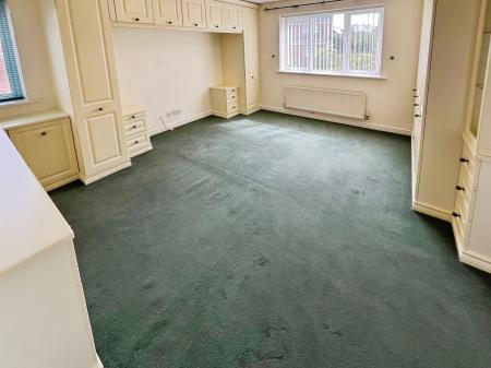 4 bedroom Detached house for sale in Doveridge Road, Brizlincote Valley, Burton-on-Trent, DE15