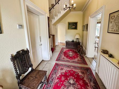 4 bedroom Detached house for sale in Newton Road, Burton-on-Trent, DE15