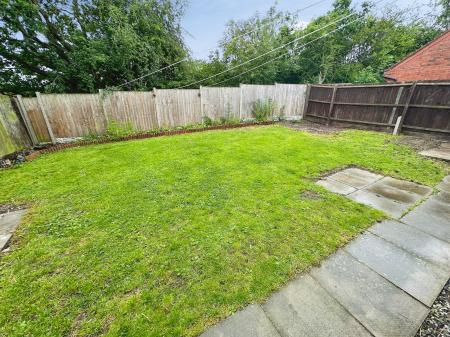 3 bedroom Town house for sale in Stirling Close, Church Gresley, Swadlincote, Derbyshire, DE11