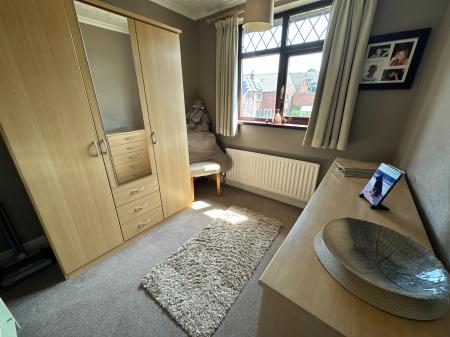 3 bedroom Detached house for sale in Rosliston Road, Stapenhill, Burton-on-Trent, DE15