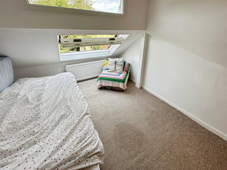 4 bedroom Semi-detached bungalow for sale in Denton Road, Burton-on-Trent, DE13