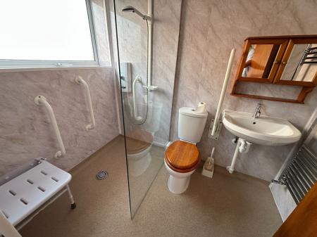 2 bedroom Semi-detached bungalow for sale in Farm Side, Newhall, Swadlincote, Derbyshire, DE11