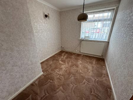 2 bedroom Semi-detached bungalow for sale in Farm Side, Newhall, Swadlincote, Derbyshire, DE11