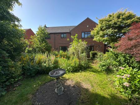 4 bedroom Detached house for sale in Henhurst Hill, Burton-on-Trent, DE13
