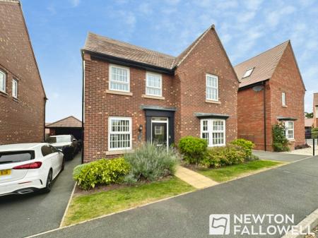4 bedroom Detached house for sale in Hargate Lane, Newton Solney, Burton-on-Trent, DE15