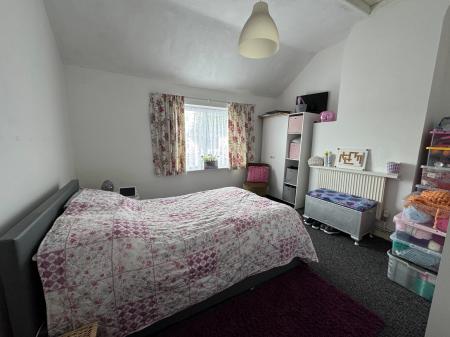 2 bedroom Terraced House for sale in Hall Street, Church Gresley, Swadlincote, Derbyshire, DE11