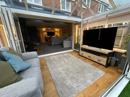 4 bedroom Semi-detached house for sale in Dalton Avenue, Stapenhill, Burton-on-Trent, DE15