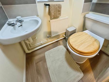 4 bedroom Semi-detached house for sale in Dalton Avenue, Stapenhill, Burton-on-Trent, DE15