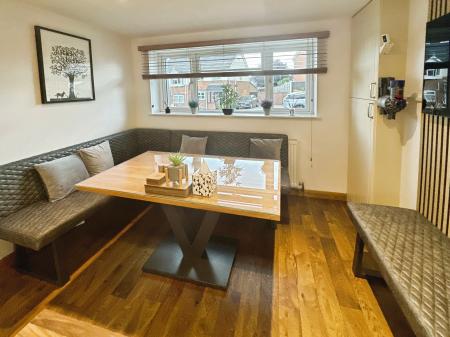 4 bedroom Semi-detached house for sale in Dalton Avenue, Stapenhill, Burton-on-Trent, DE15