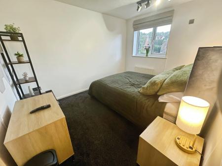4 bedroom Semi-detached house for sale in Dalton Avenue, Stapenhill, Burton-on-Trent, DE15
