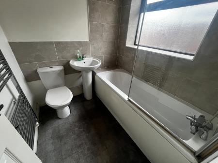 2 bedroom Terraced House to let in Astil Street, Burton-On-Trent, DE15