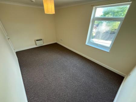 1 bedroom Flat to let in Derby Street, Burton-On-Trent, DE14