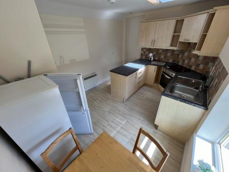 1 bedroom Flat to let in Derby Street, Burton-On-Trent, DE14