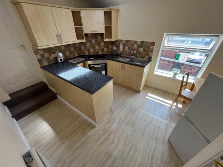 1 bedroom Flat to let in Derby Street, Burton-On-Trent, DE14