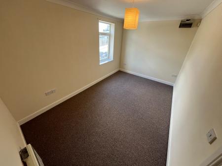 1 bedroom Flat to let in Derby Street, Burton-On-Trent, DE14